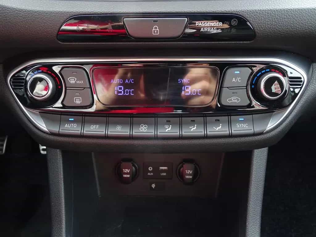 Hyundai i30 Fastback 2.0 T-GDI N Performance LED Navi 11/2019-photo-12