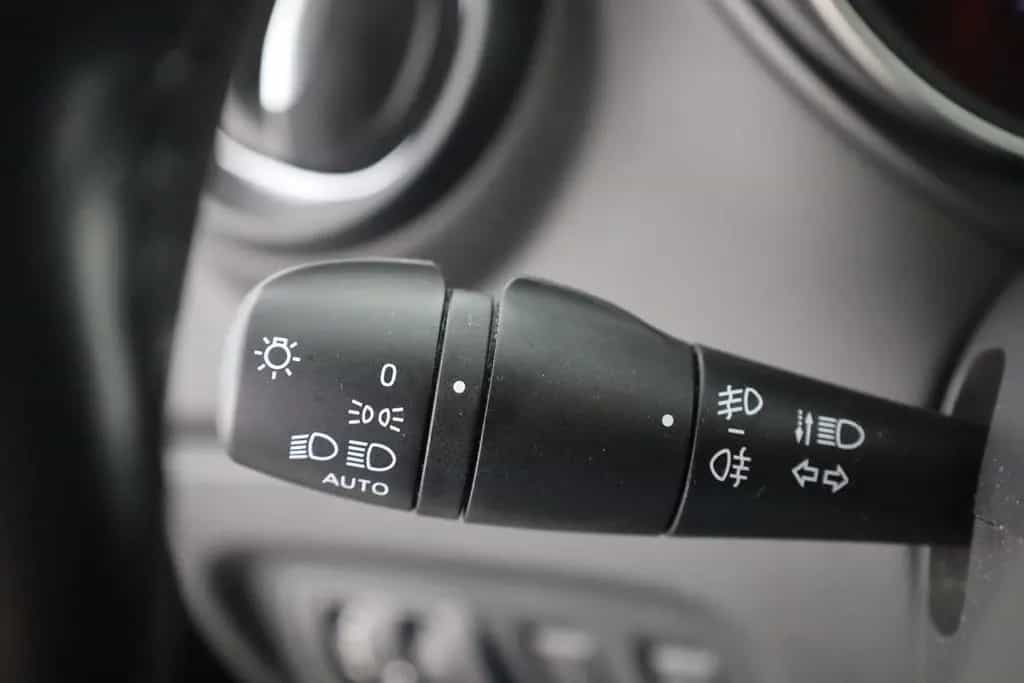 Renault Captur 1.2 TCe Aut. LED Navi Tempo Sitzheizung 05/2018-photo-16