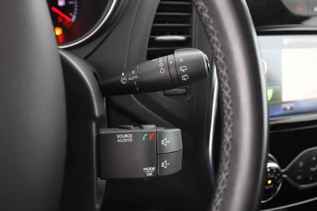 Renault Captur 1.2 TCe Aut. LED Navi Tempo Sitzheizung 05/2018-photo-17