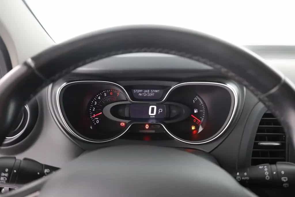 Renault Captur 1.2 TCe Aut. LED Navi Tempo Sitzheizung 05/2018-photo-18