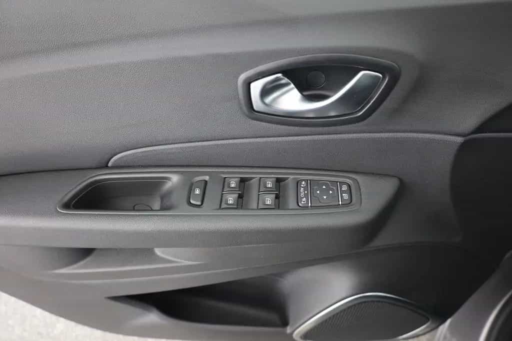 Renault Captur 1.2 TCe Aut. LED Navi Tempo Sitzheizung 05/2018-photo-20