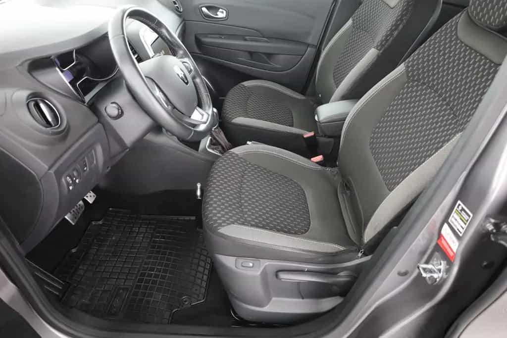 Renault Captur 1.2 TCe Aut. LED Navi Tempo Sitzheizung 05/2018-photo-21