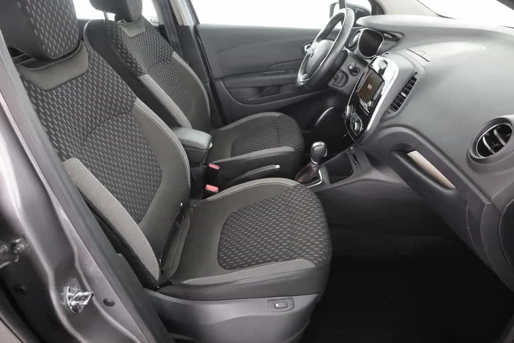 Renault Captur 1.2 TCe Aut. LED Navi Tempo Sitzheizung 05/2018-photo-22