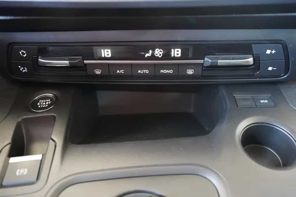 Toyota Proace (Verso) Proace City Verso 1.2  Team Deutschland Kamera 10/2022-photo-24