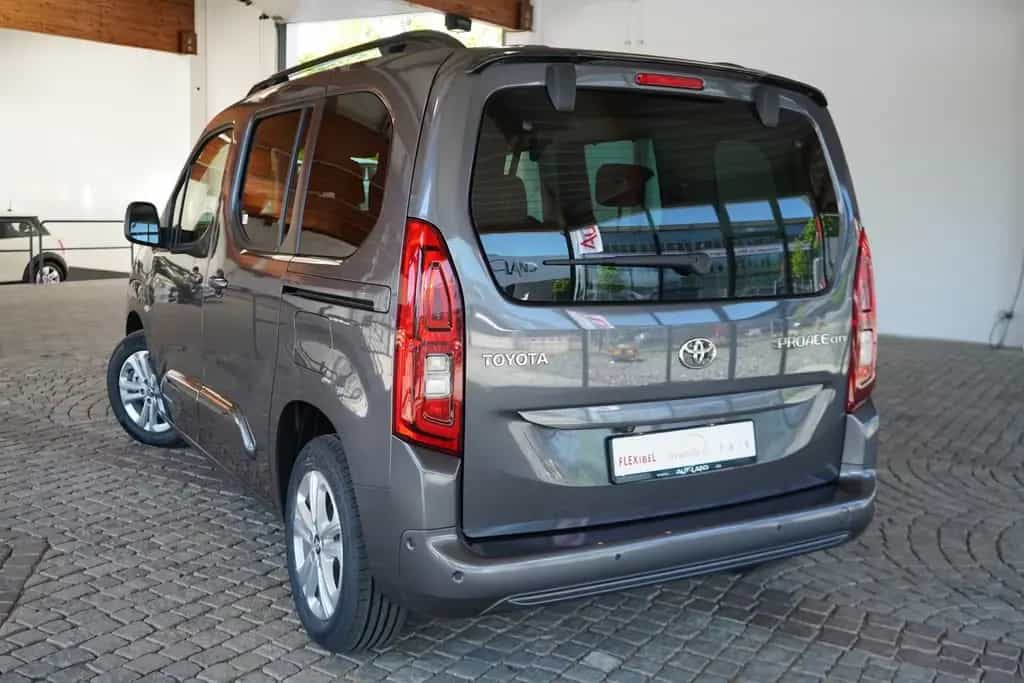 Toyota Proace (Verso) Proace City Verso 1.2  Team Deutschland Kamera 10/2022-photo-3