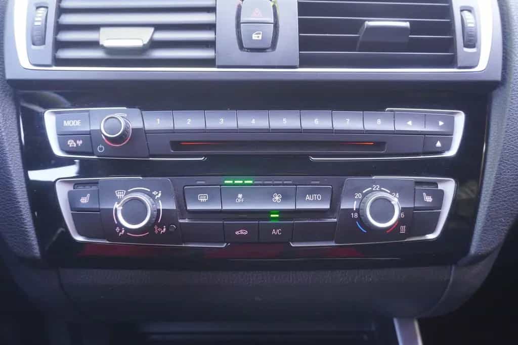 BMW 1 Series 120i Edition M Sport Shadow Aut. Navi Tempomat 05/2017-photo-20