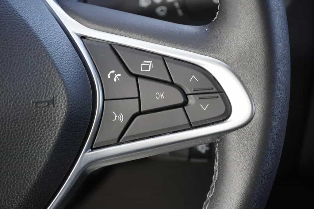 Renault Clio 1.3 TCE Intens LED Tempomat 360° DAB Kamera 10/2021-photo-23