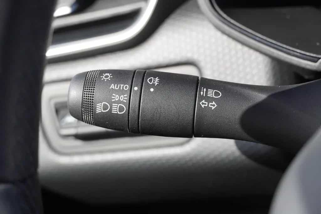 Renault Clio 1.3 TCE Intens LED Tempomat 360° DAB Kamera 10/2021-photo-24