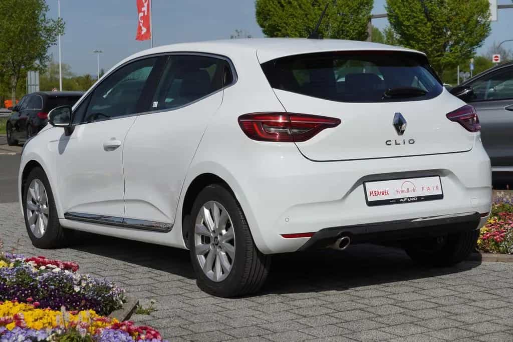 Renault Clio 1.3 TCE Intens LED Tempomat 360° DAB Kamera 10/2021-photo-4