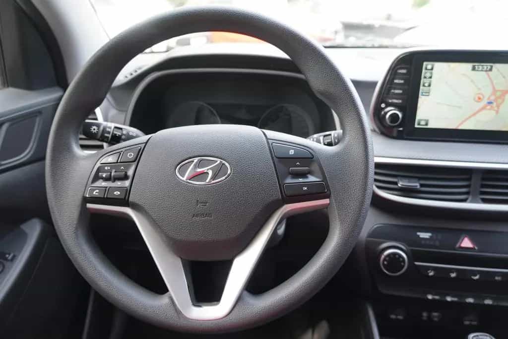 Hyundai TUCSON 1.6 2WD Navi Kamera PDC Klima Bluetooth 05/2019-photo-17