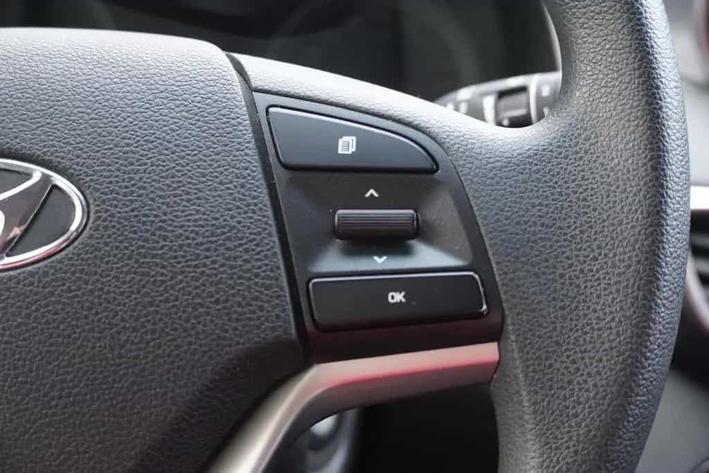 Hyundai TUCSON 1.6 2WD Navi Kamera PDC Klima Bluetooth 05/2019-photo-18
