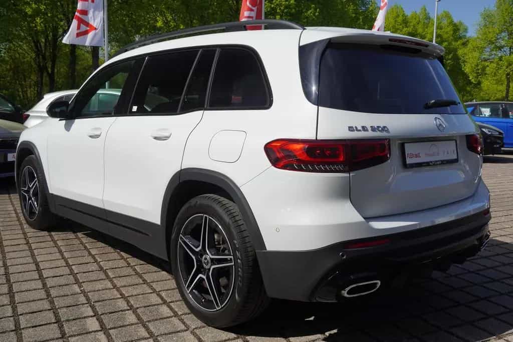 Mercedes-Benz GLB-Class 200 AMG Line LED Kamera Navi Sitzheizung PDC 09/2021-photo-2