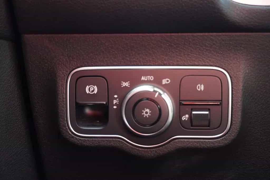 Mercedes-Benz GLB-Class 200 AMG Line LED Kamera Navi Sitzheizung PDC 09/2021-photo-21