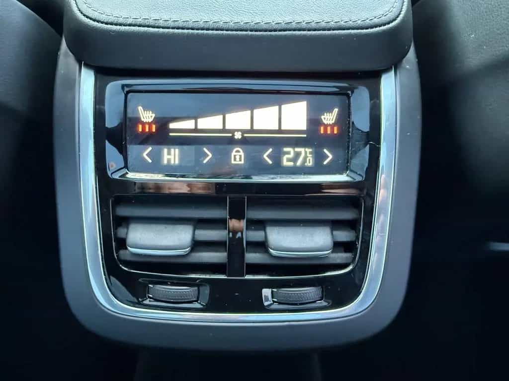 Volvo XC90 Ultimate Bright AWD~7Sitz~Pano~Lede~ACC~Kam 03/2024-photo-26
