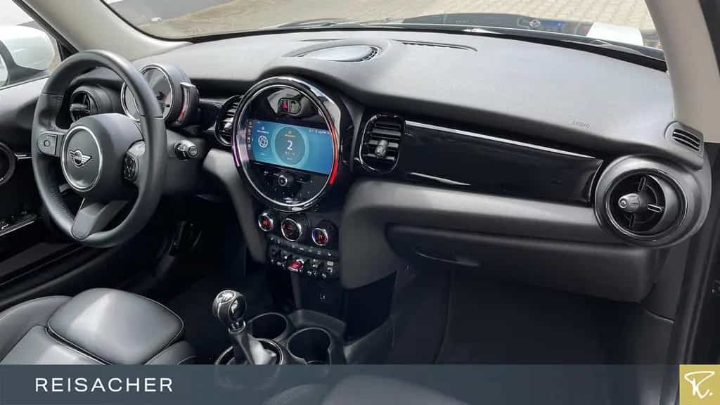 MINI Cooper Classic-Trim 03/2023-photo-12