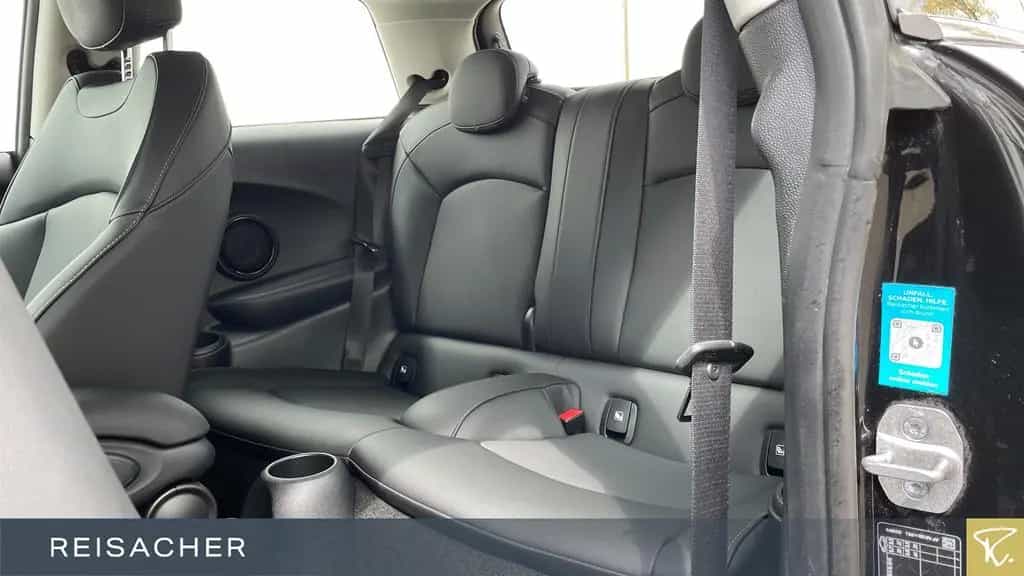 MINI Cooper Classic-Trim 03/2023-photo-7