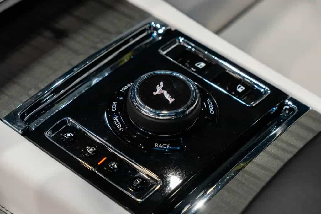 Rolls-Royce Ghost - 04/2022-photo-31