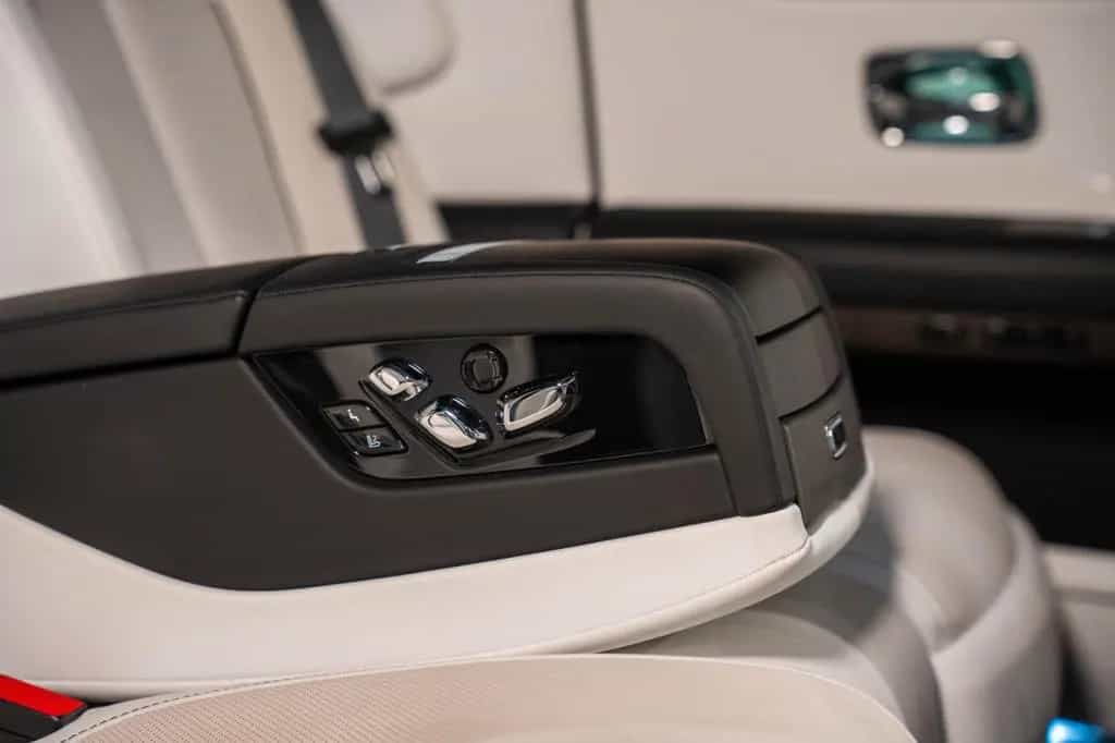 Rolls-Royce Ghost - 04/2022-photo-48