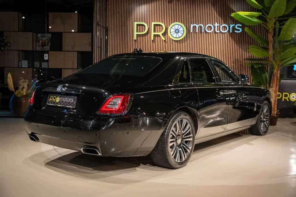 Rolls-Royce Ghost - 04/2022-photo-6