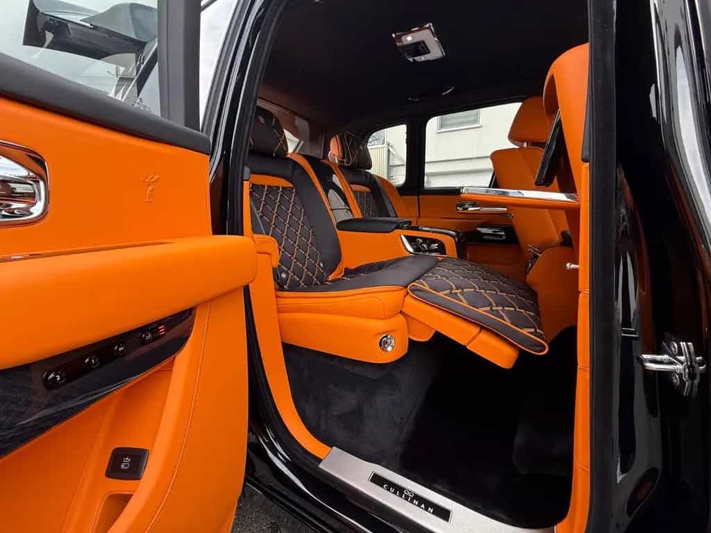 Rolls-Royce Cullinan Badge*Sanctuary *4-Seats*PD01/26 null-photo-2