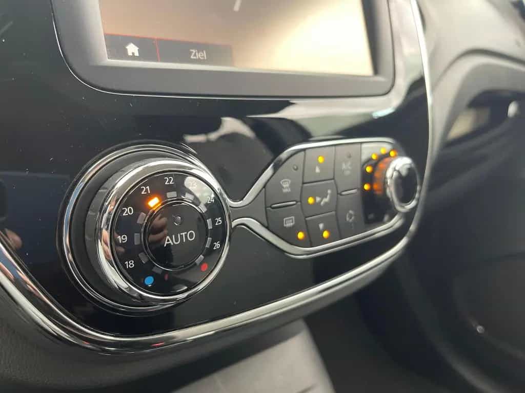Renault Captur Intens Energy *KAM*TEMP*PARK*NAVI*FREISPR 08/2016-photo-20