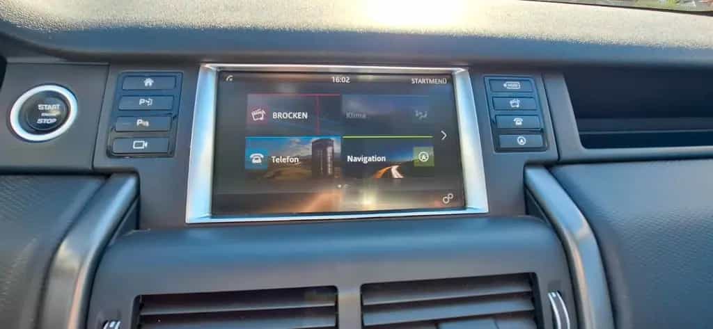 Land Rover Discovery Sport HSE Luxury 04/2017-photo-17