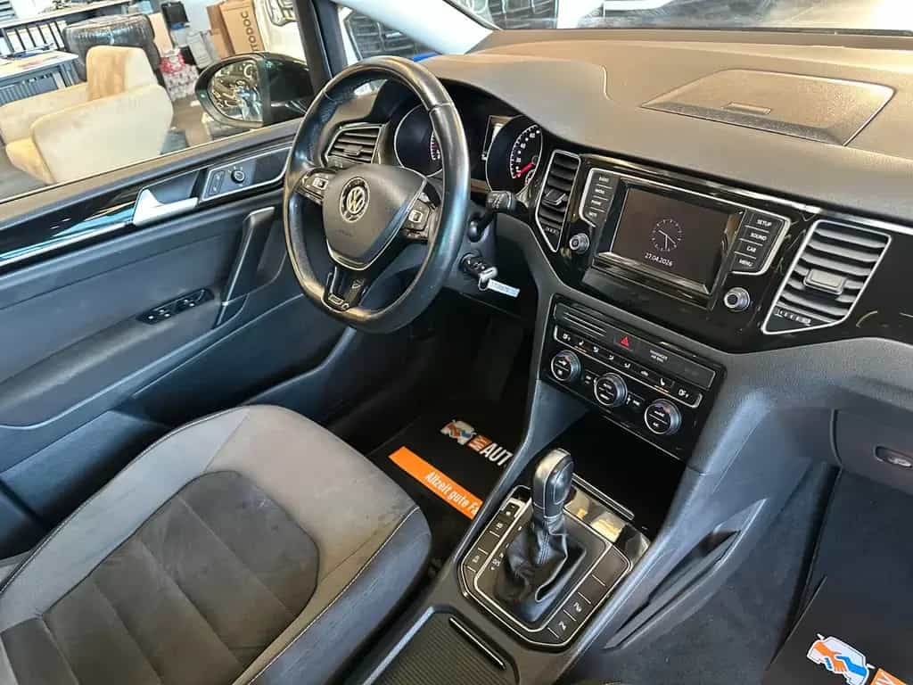 Volkswagen Golf Sportsvan VII *Highline*Pano*R Line* 08/2014-photo-36