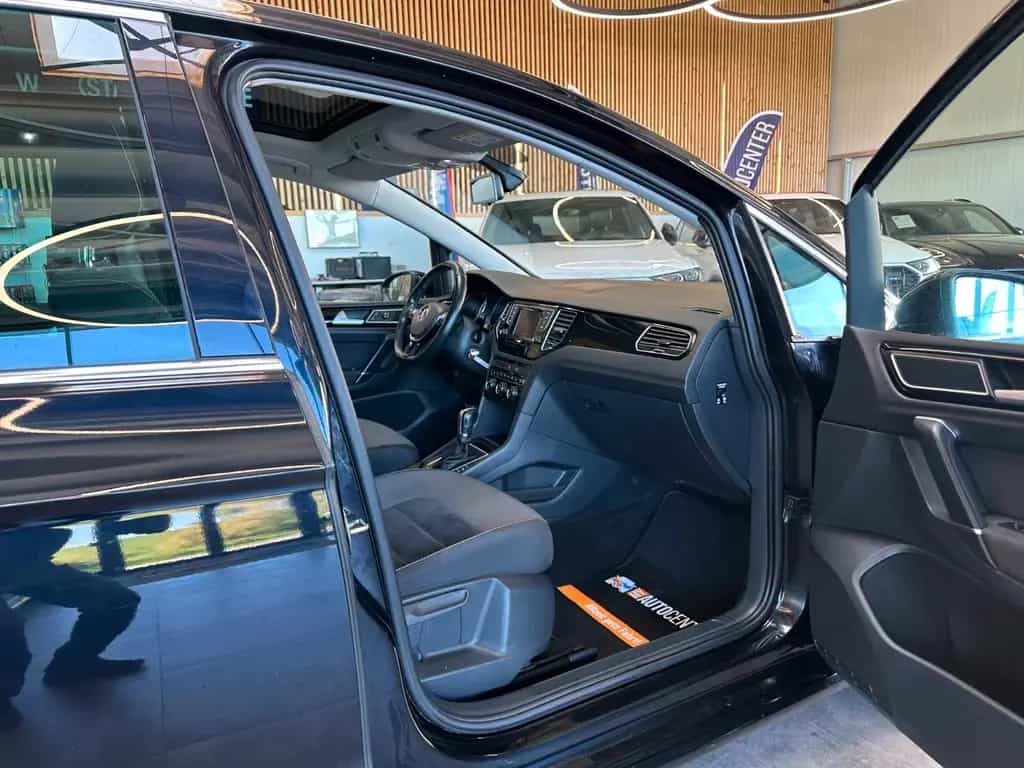 Volkswagen Golf Sportsvan VII *Highline*Pano*R Line* 08/2014-photo-37