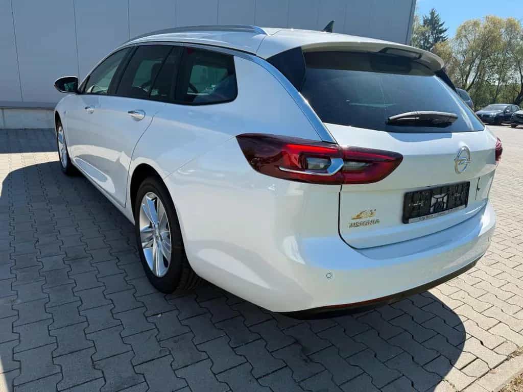 Opel Insignia 2.0 Diesel 125kW Innovation Auto ST... 03/2019-photo-1