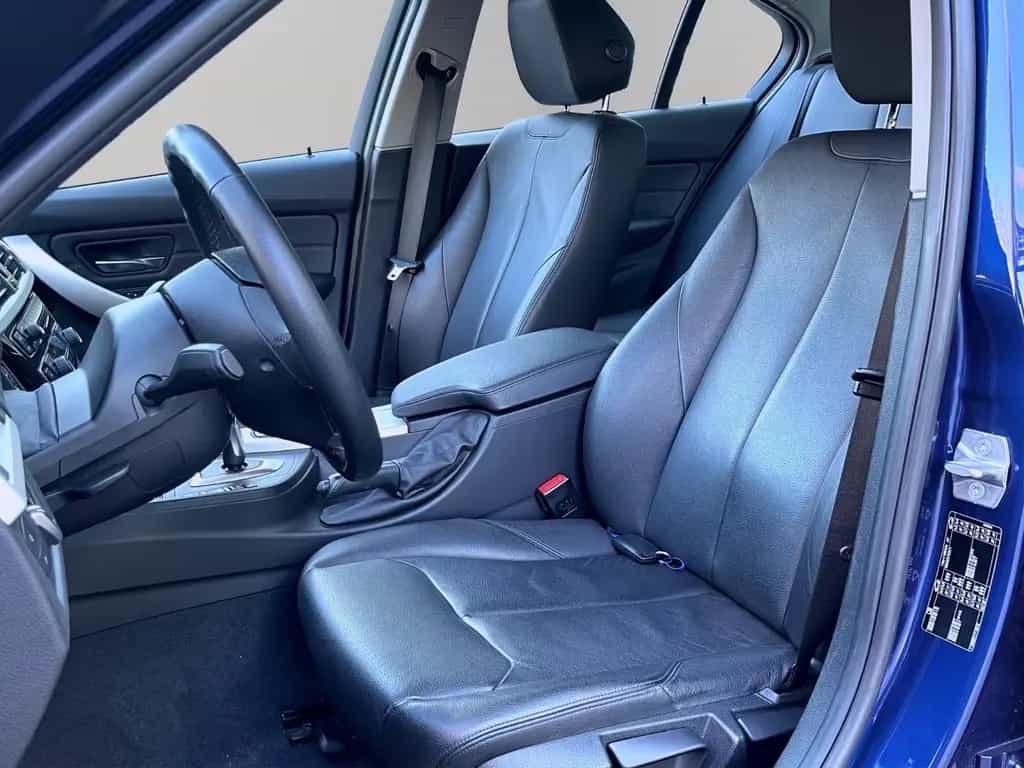 BMW 3 Series i 2,0 AUTOMATIK LEDER LED SCHECKHEFT GARANTIE 09/2018-photo-10