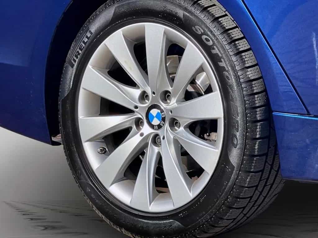 BMW 3 Series i 2,0 AUTOMATIK LEDER LED SCHECKHEFT GARANTIE 09/2018-photo-31