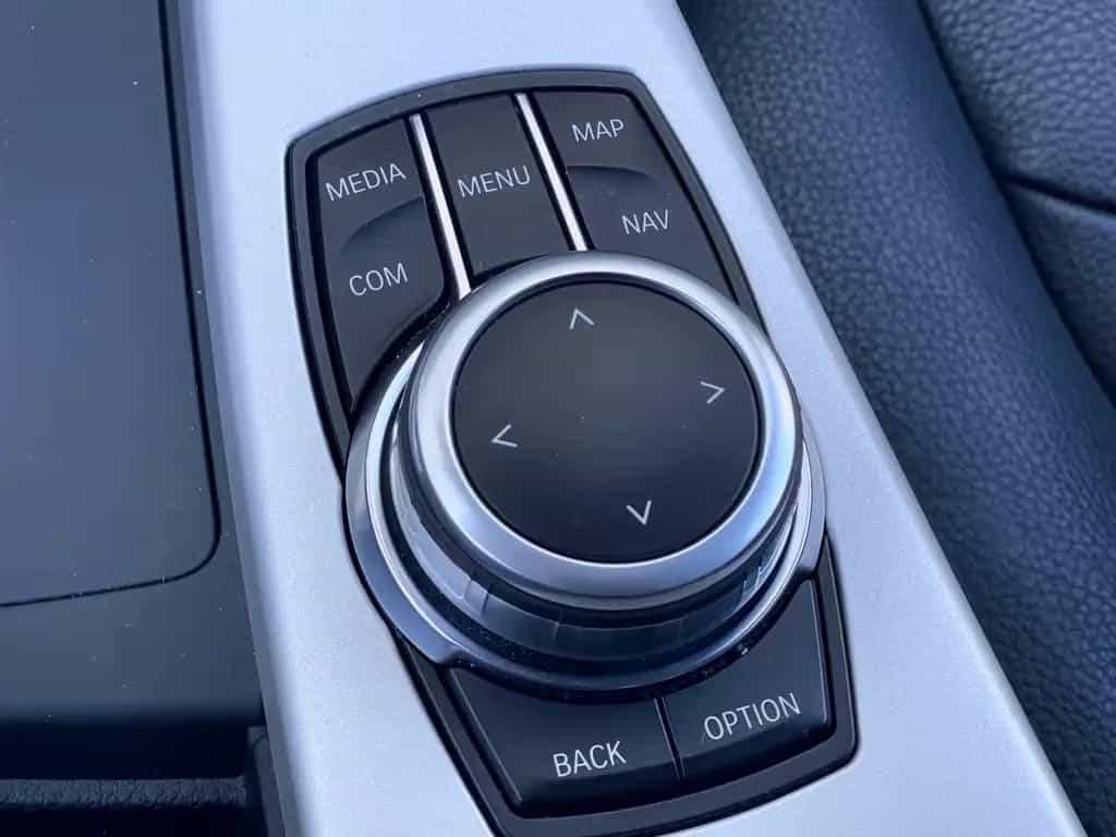 BMW 3 Series i 2,0 AUTOMATIK LEDER LED SCHECKHEFT GARANTIE 09/2018-photo-41