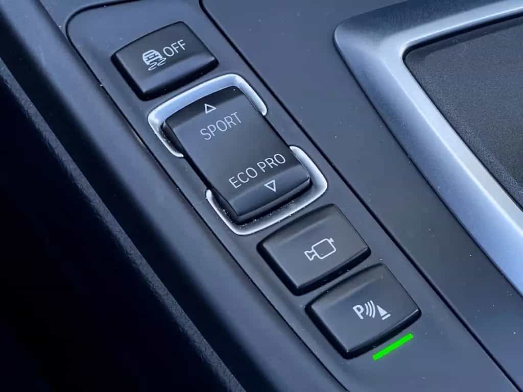 BMW 3 Series i 2,0 AUTOMATIK LEDER LED SCHECKHEFT GARANTIE 09/2018-photo-42