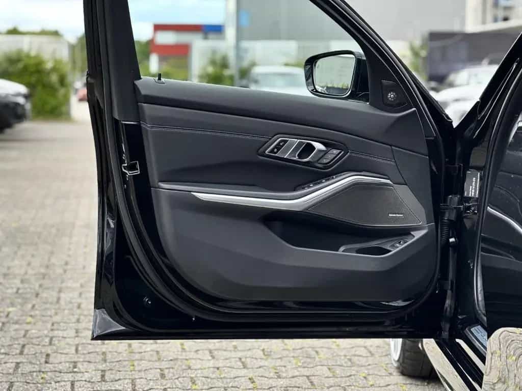ALPINA D3 S Touring Allrad H&K AHK 01/2023-photo-7