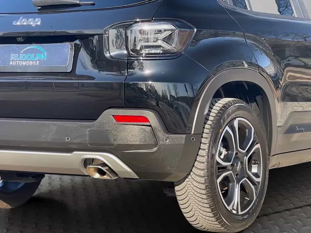 Jeep Avenger SUMMIT AUTOMATIK LEDER PANORAMA GARANTIE 02/2025-photo-33
