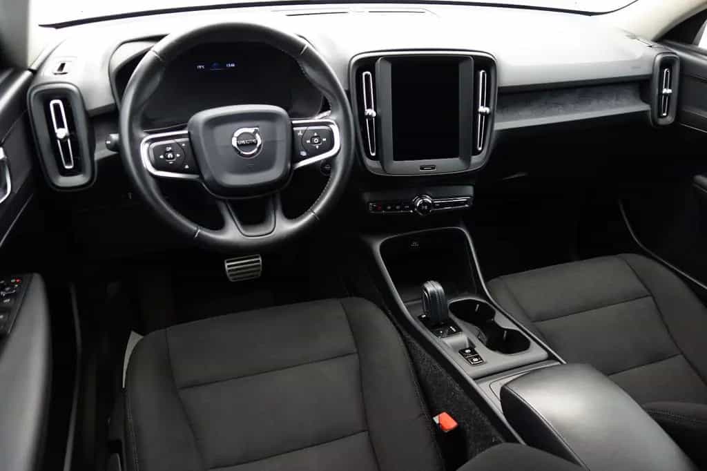 Volvo XC40 D4 Geartronic AWD RFKMRA+KEYLESS+TEMPOMAT 07/2018-photo-14