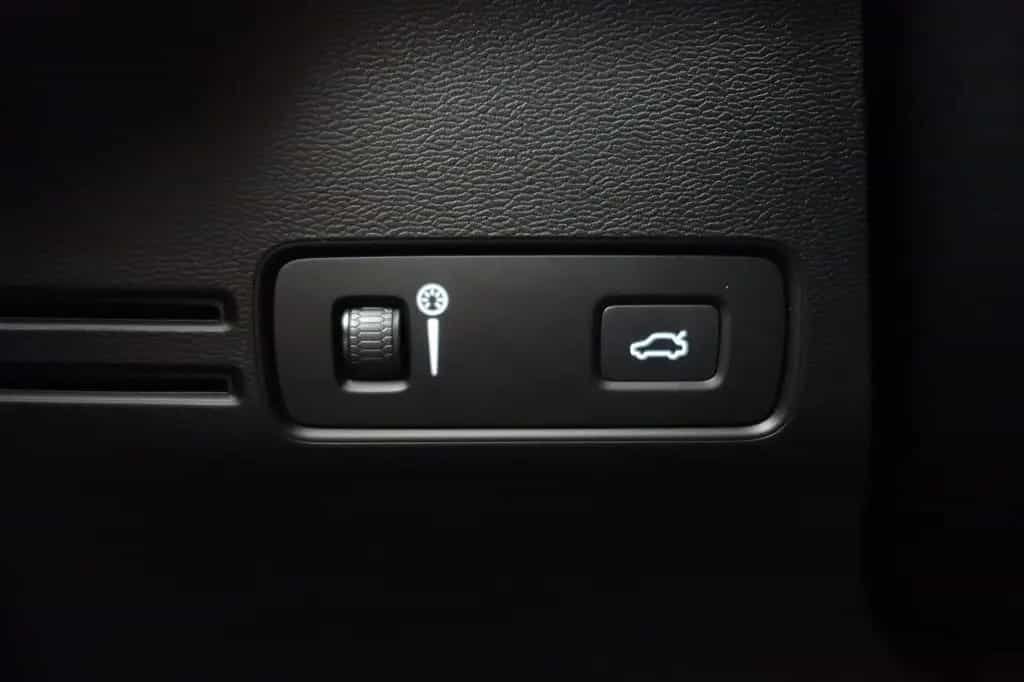 Volvo XC40 D4 Geartronic AWD RFKMRA+KEYLESS+TEMPOMAT 07/2018-photo-23