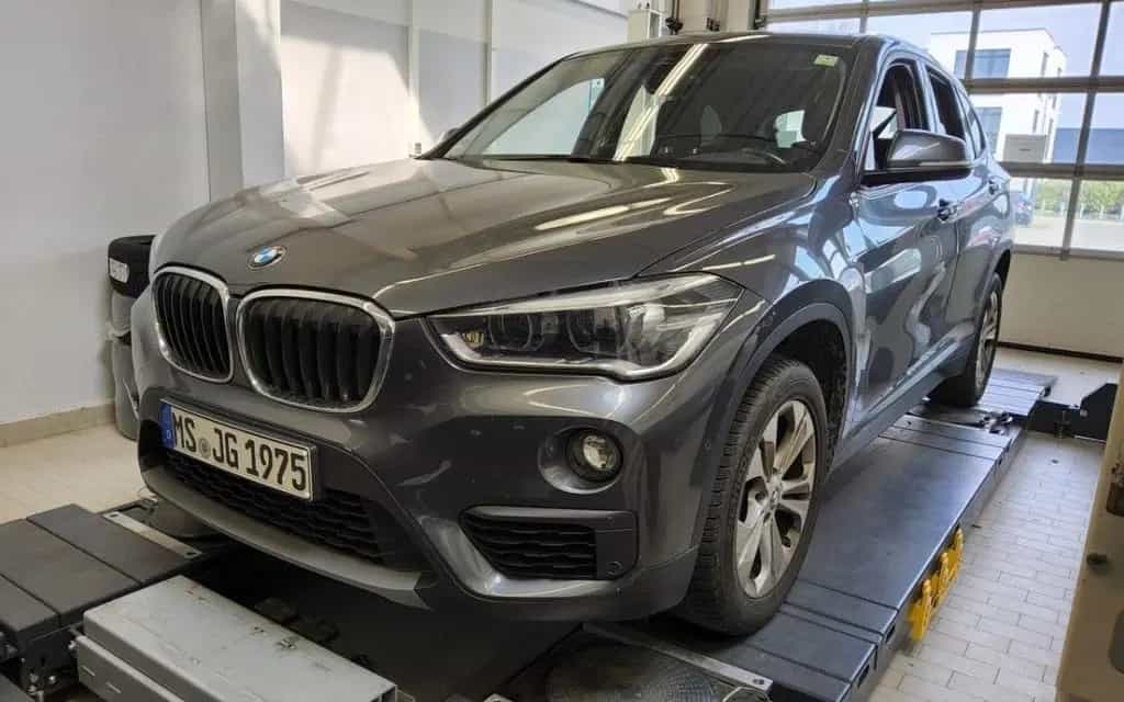 BMW X1 sDrive18i Händler / Export 03/2019-photo-0