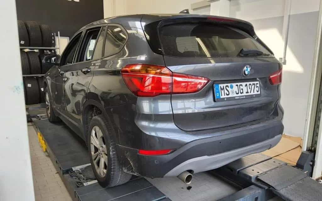 BMW X1 sDrive18i Händler / Export 03/2019-photo-3
