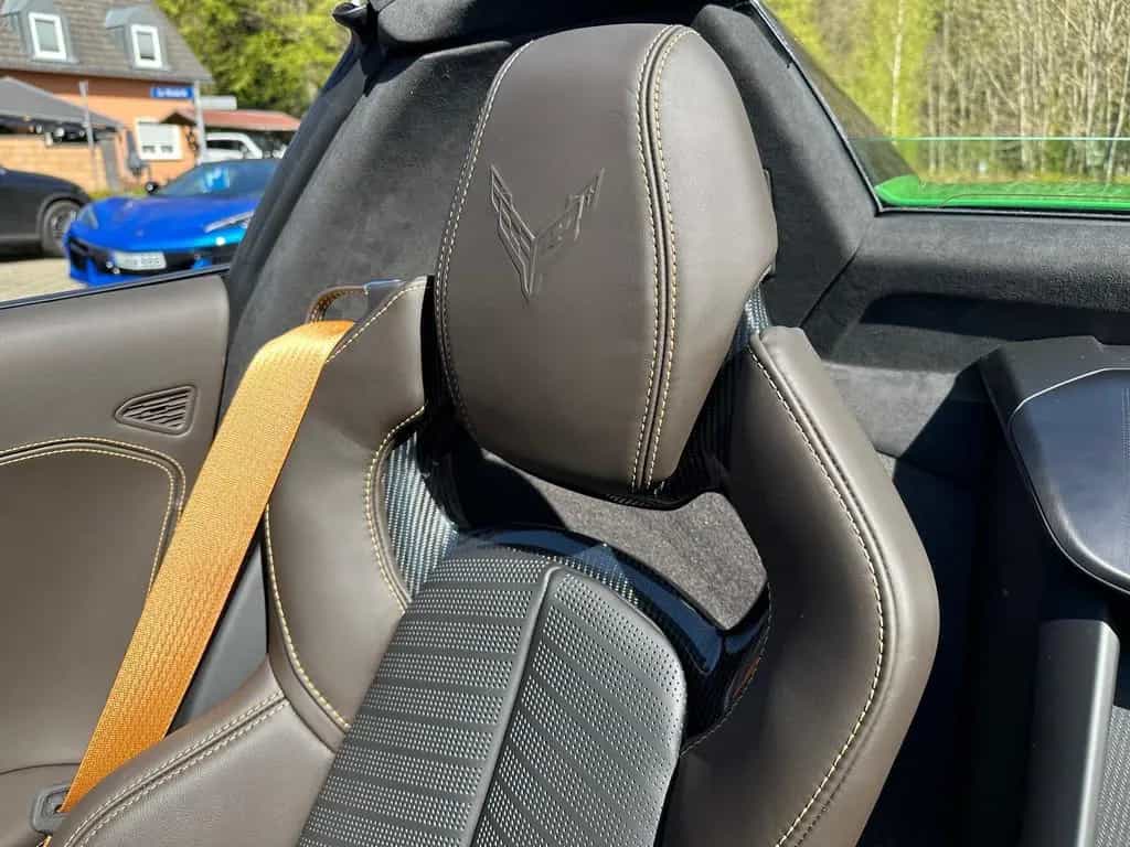Corvette C8 Stingray Convertible 6.2L 3LT New Interior 26 null-photo-16