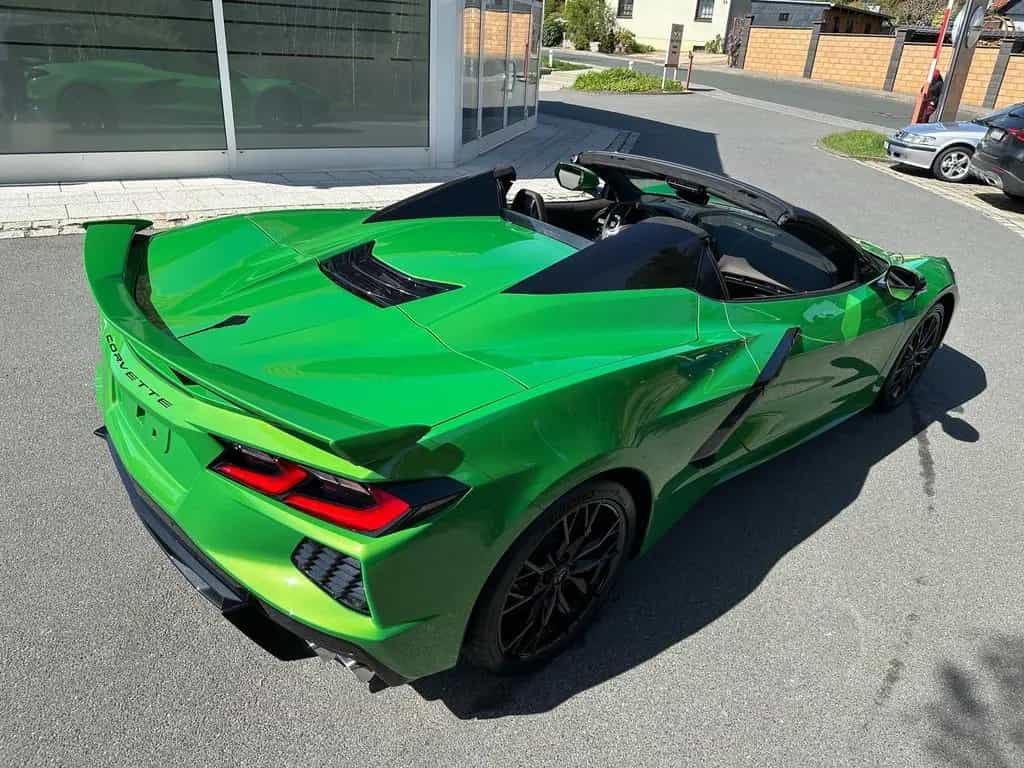Corvette C8 Stingray Convertible 6.2L 3LT New Interior 26 null-photo-23