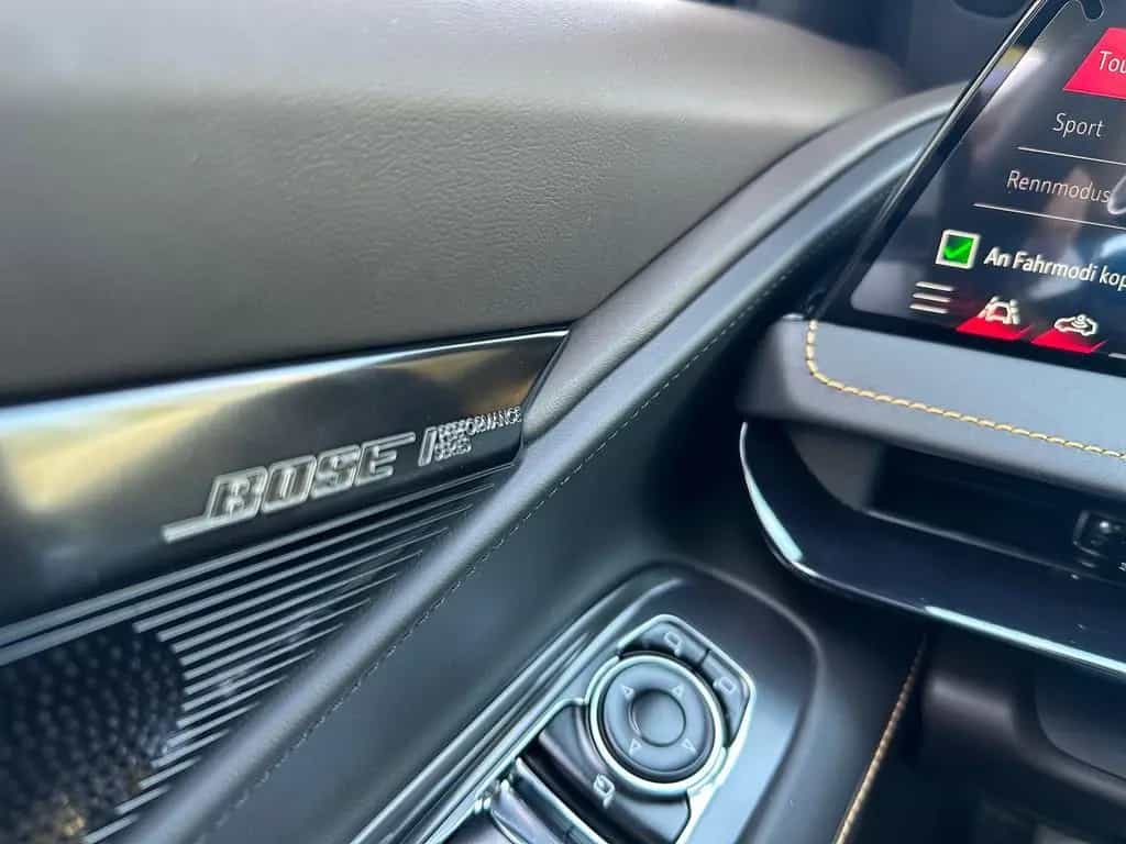 Corvette C8 Stingray Convertible 6.2L 3LT New Interior 26 null-photo-30