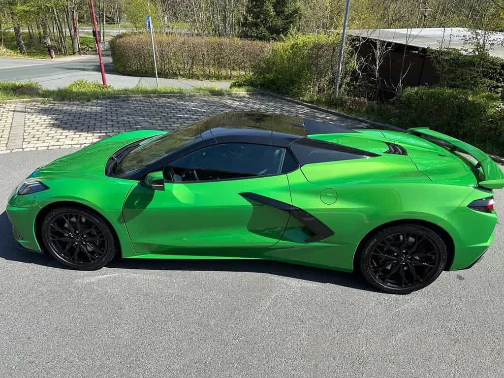 Corvette C8 Stingray Convertible 6.2L 3LT New Interior 26 null-photo-9