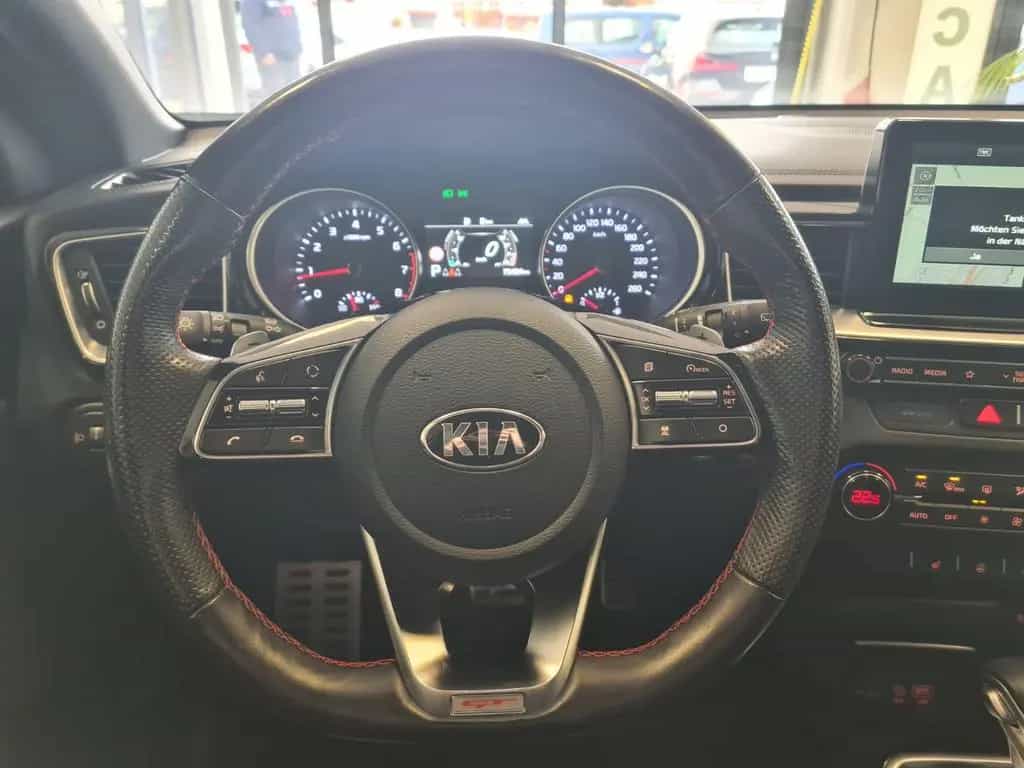 Kia pro cee'd / LED / KAMERA / SCHECKHEFT / E-SITZ 12/2019-photo-18