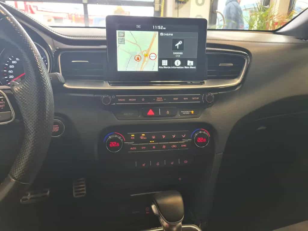 Kia pro cee'd / LED / KAMERA / SCHECKHEFT / E-SITZ 12/2019-photo-21