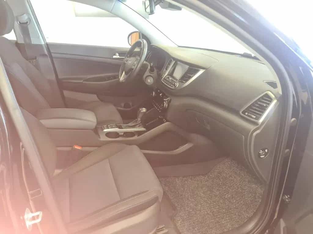 Hyundai Tucson Style 2WD / KLIMA / NAVI / GARANTIE 09/2018-photo-9