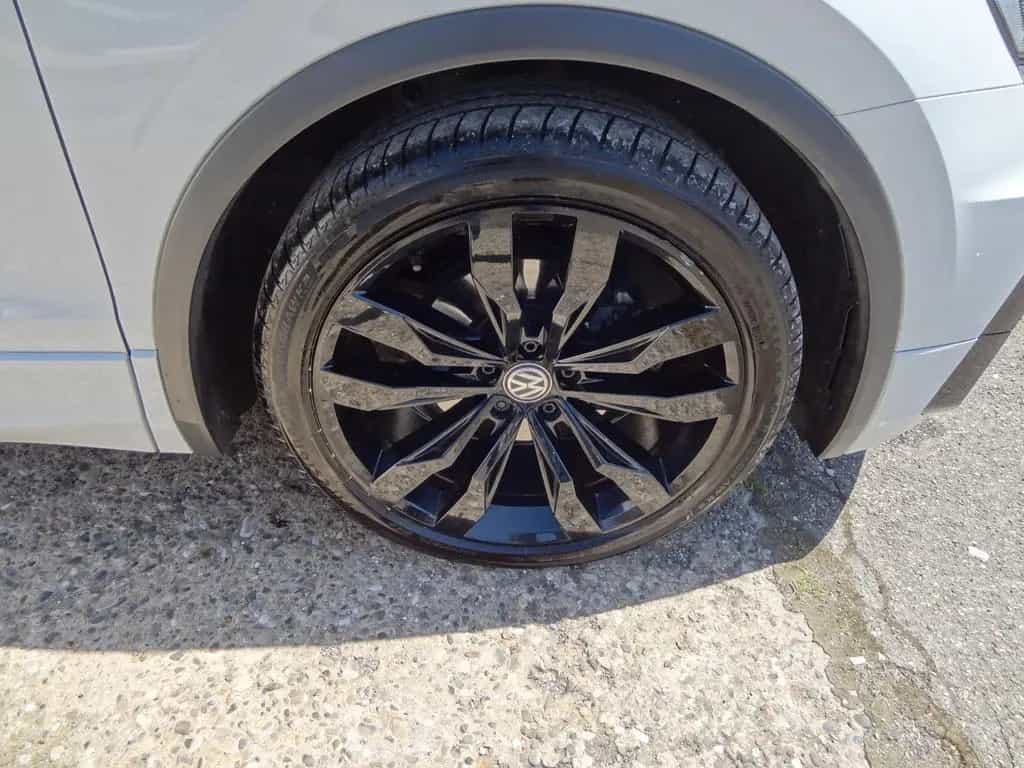 Volkswagen Tiguan 11/2019-photo-11