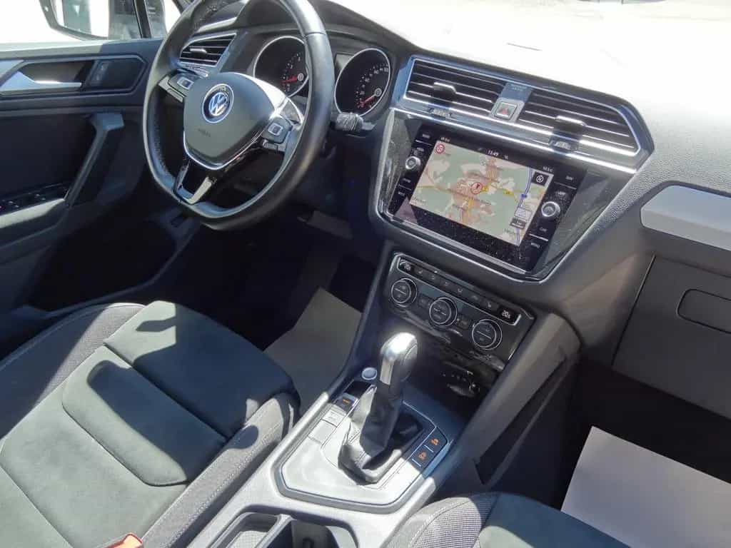 Volkswagen Tiguan 11/2019-photo-25