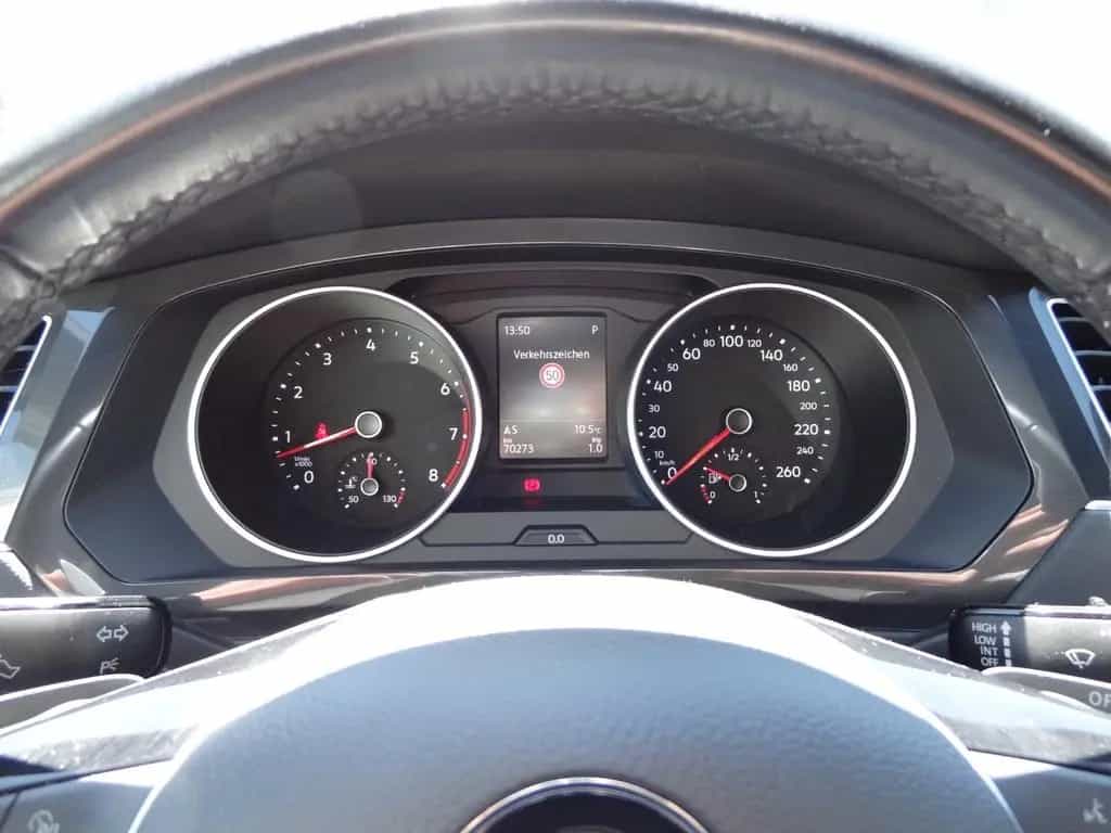 Volkswagen Tiguan 11/2019-photo-27