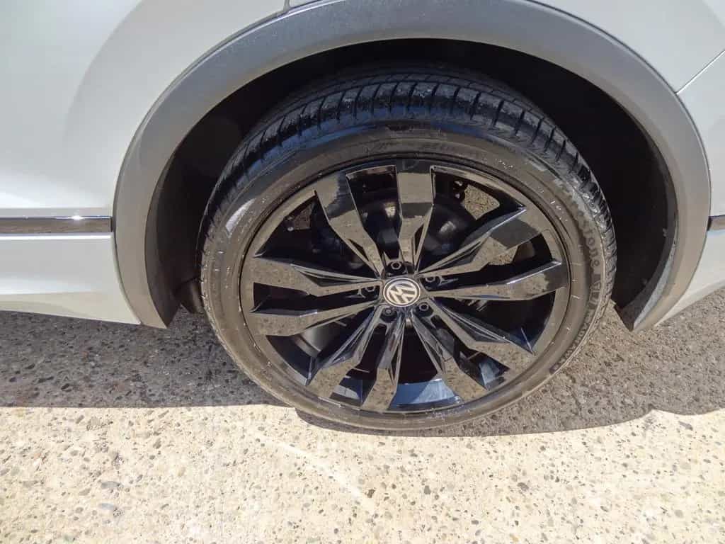 Volkswagen Tiguan 11/2019-photo-9